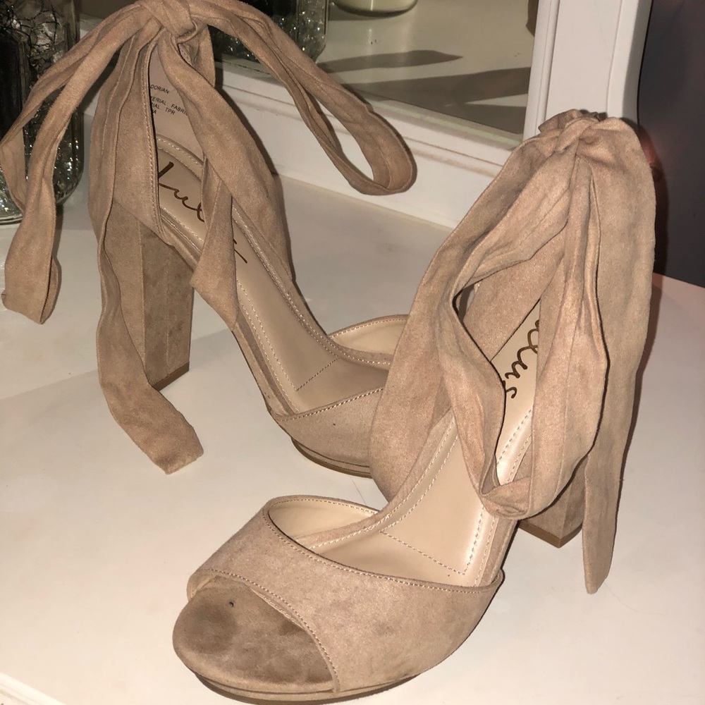 Lulus Beige Dorian Natural Suede Heel